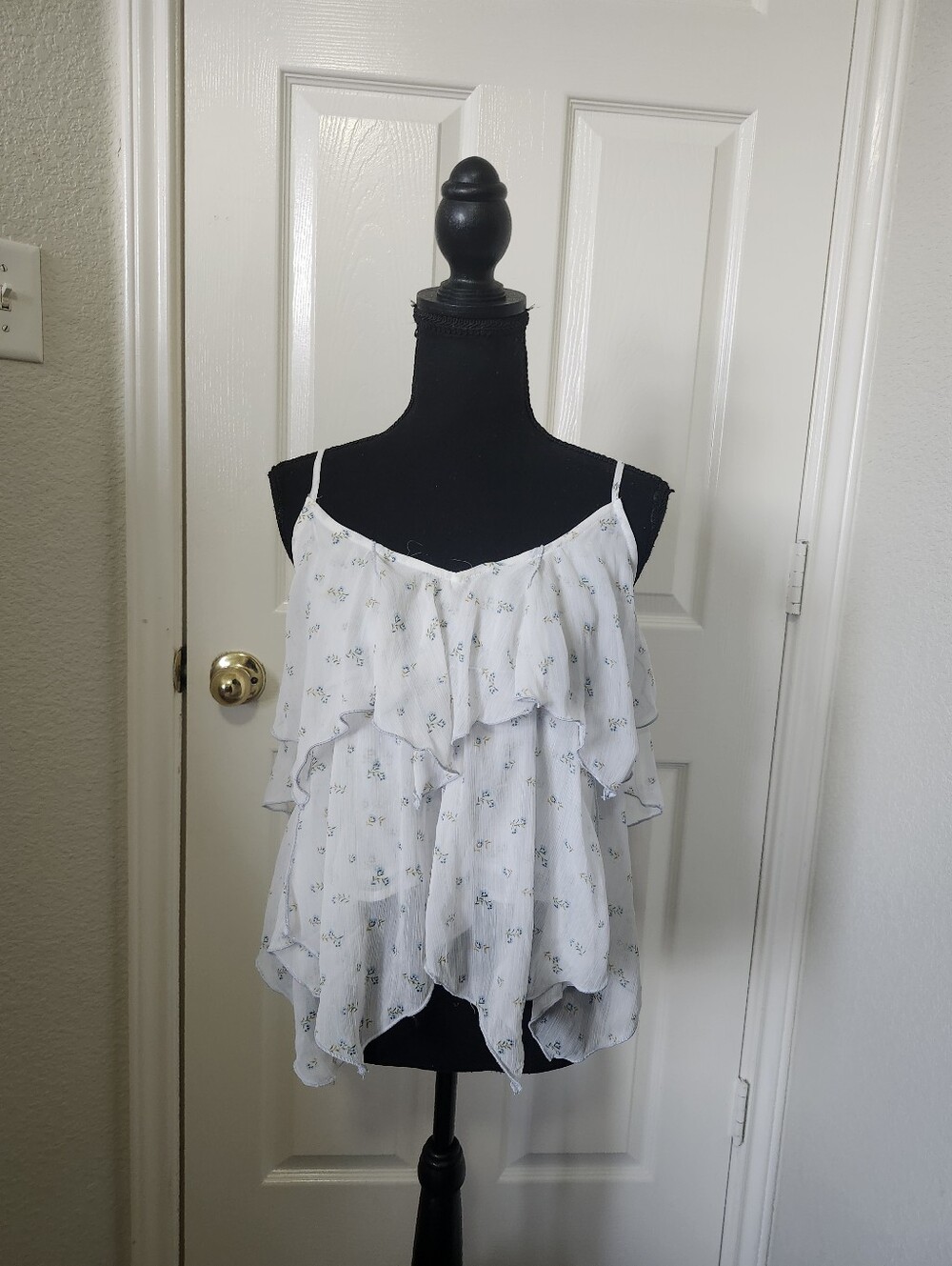 Abercrombie & Fitch White Floral Ruffle Camisole